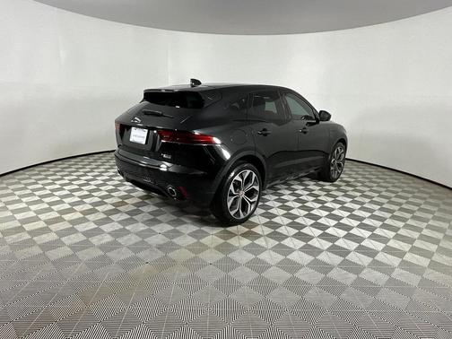 2018 Jaguar E-PACE R-Dynamic SE