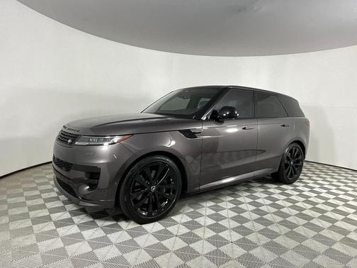 2025 Land Rover Range Rover Sport SE