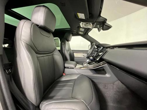 2025 Land Rover Range Rover Sport P360 S