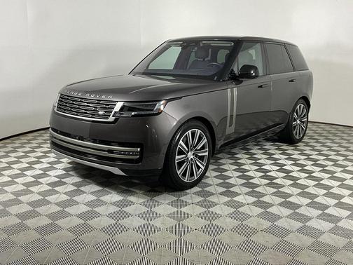 2023 Land Rover Range Rover P530 SE