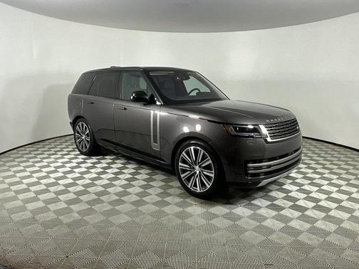 2023 Land Rover Range Rover P530 SE