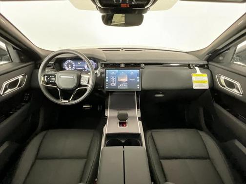 2026 Land Rover Range Rover Velar P400 Dynamic SE