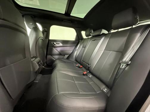 2026 Land Rover Range Rover Velar P400 Dynamic SE