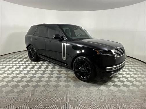 2025 Land Rover Range Rover P400 SE