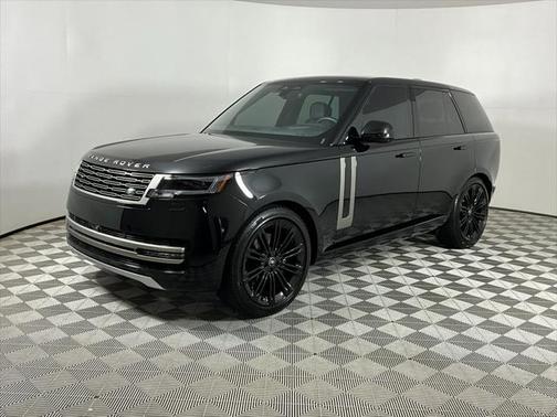 2025 Land Rover Range Rover P400 SE