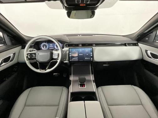 2026 Land Rover Range Rover Velar P250 SE R-Dynamic