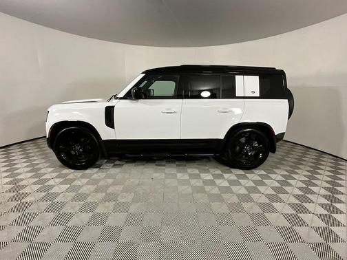 2024 Land Rover Defender 110 P400 X-Dynamic SE