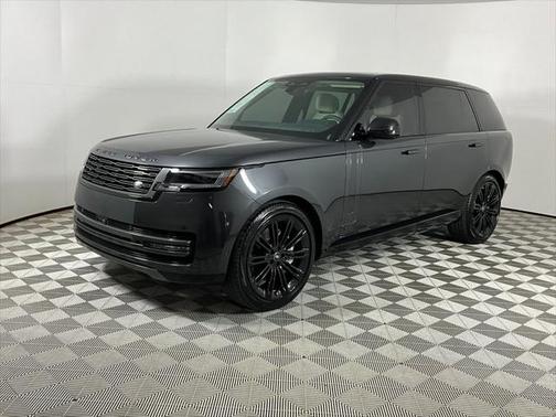 2024 Land Rover Range Rover P530 SE