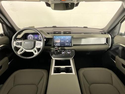 2025 Land Rover Defender 110 P400 S