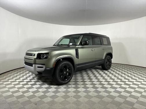2025 Land Rover Defender 110 P400 S