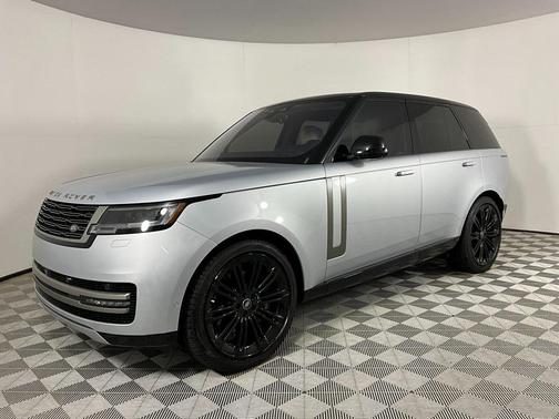 2023 Land Rover Range Rover P530 SE