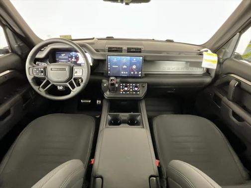 2025 Land Rover Defender 110 V8