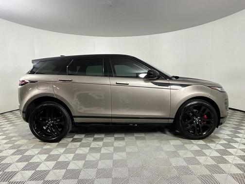 Bronze 2023 Land Rover Range Rover Evoque R-Dynamic SE