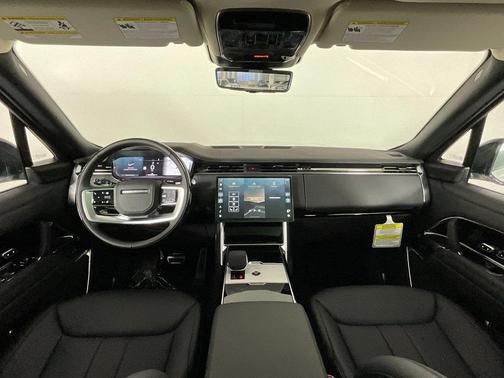 2025 Land Rover Range Rover P530 SE