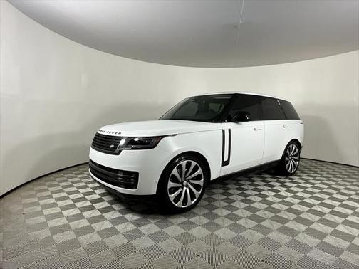 2025 Land Rover Range Rover P530 SE