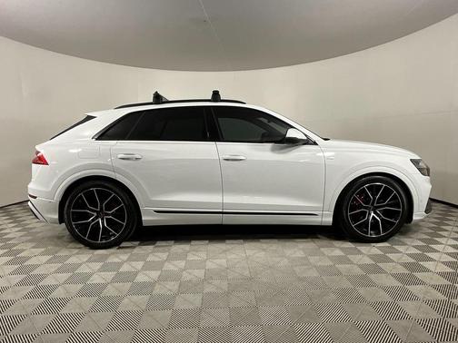 2021 Audi Q8 55 Prestige