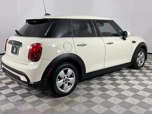 2022 MINI Hardtop Cooper