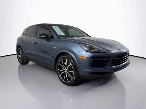 Jet Black Metallic 2019 Porsche Cayenne Cayenne E-Hybrid