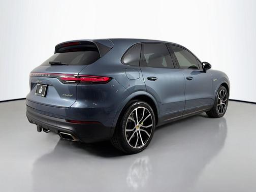 Jet Black Metallic 2019 Porsche Cayenne Cayenne E-Hybrid