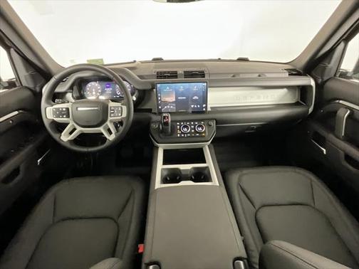 2025 Land Rover Defender X-Dynamic SE