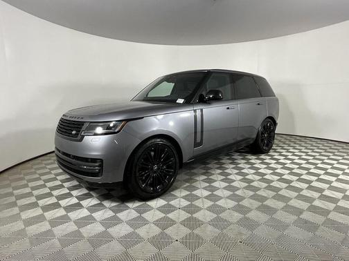 2025 Land Rover Range Rover P530 SE