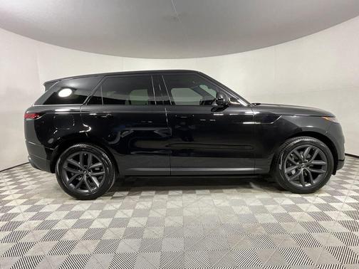 Santorini Black Metallic 2024 Land Rover Range Rover Sport SE
