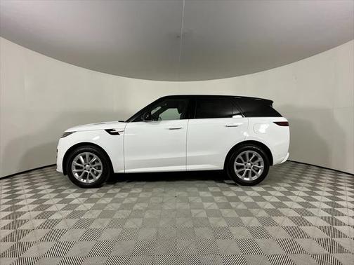 2025 Land Rover Range Rover Sport SE