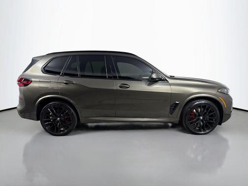 Manhattan Green Metallic 2025 BMW X5 sDrive40i
