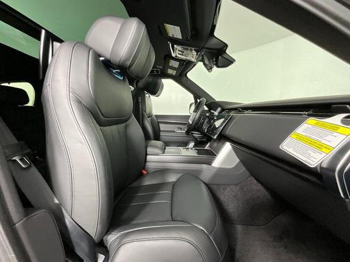 Belgravia Green Metallic 2026 Land Rover Range Rover Autobiography