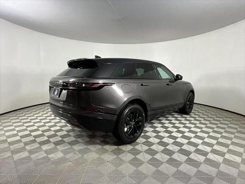 2026 Land Rover Range Rover Velar P250 SE R-Dynamic