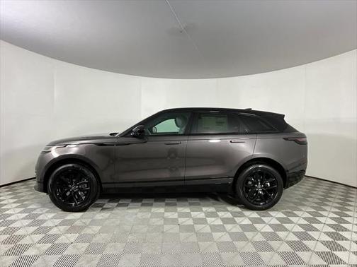 2026 Land Rover Range Rover Velar P250 SE R-Dynamic