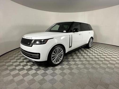 2025 Land Rover Range Rover P530 SE 7 Seat