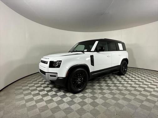 2025 Land Rover Defender 110 P300