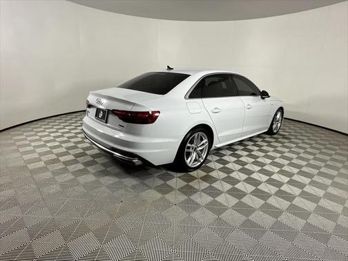 2023 Audi A4 45 S line Premium Plus