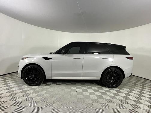 2023 Land Rover Range Rover Sport SE