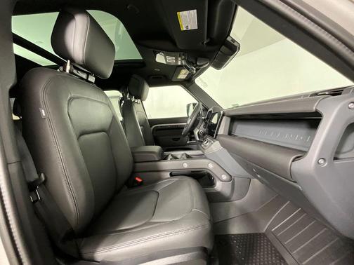 Borasco Grey Metallic 2026 Land Rover Defender X-Dynamic SE