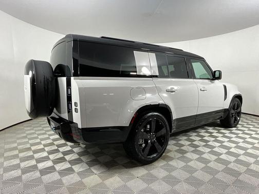 Borasco Grey Metallic 2026 Land Rover Defender X-Dynamic SE