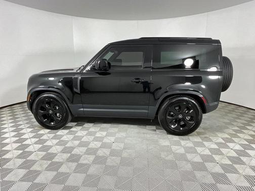 2025 Land Rover Defender 90 P300 S