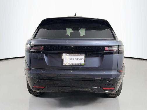 Varesine Blue Metallic 2026 Land Rover Range Rover Velar P250 SE R-Dynamic