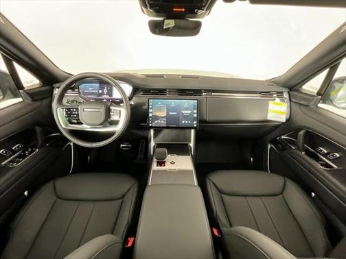 2025 Land Rover Range Rover P530 SE 7 Seat