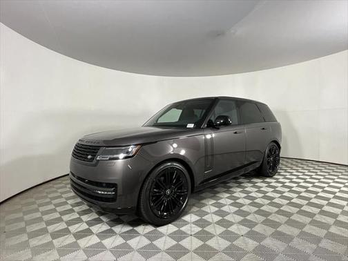 2025 Land Rover Range Rover P400 SE