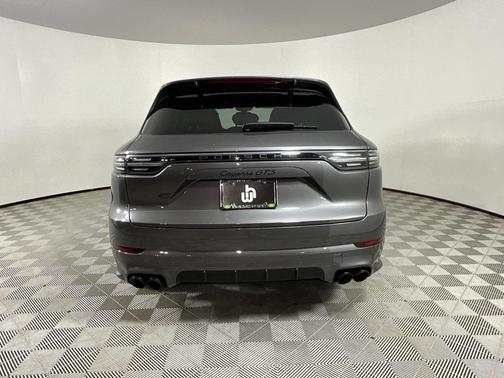 2022 Porsche Cayenne GTS