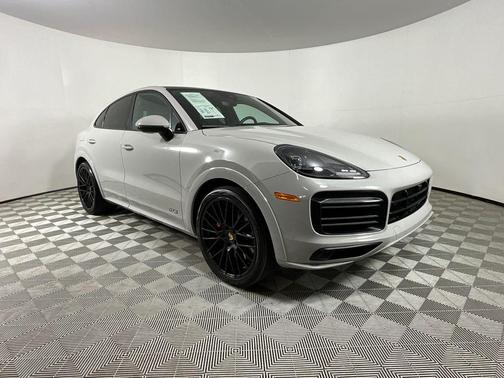 Quartzite Grey Metallic 2021 Porsche Cayenne GTS