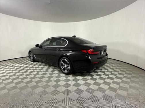 2021 BMW 540 540i