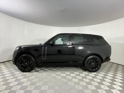 2025 Land Rover Range Rover P530 SE