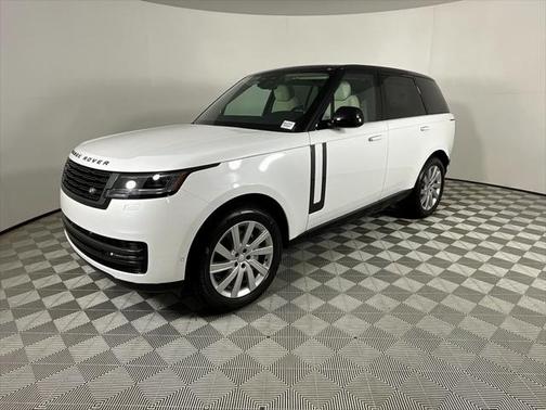 2025 Land Rover Range Rover P400 SE