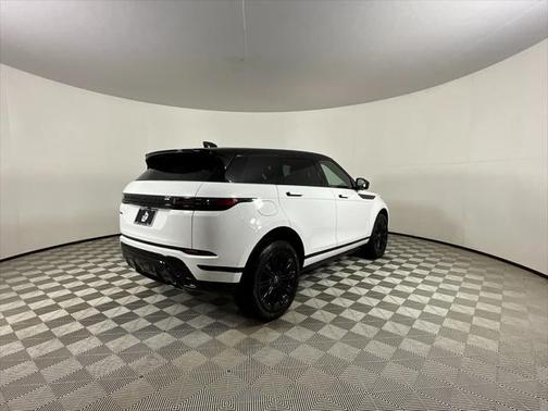 2026 Land Rover Range Rover Evoque Dynamic SE
