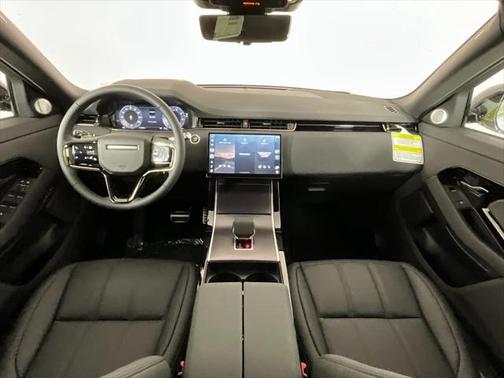 2026 Land Rover Range Rover Evoque Dynamic SE