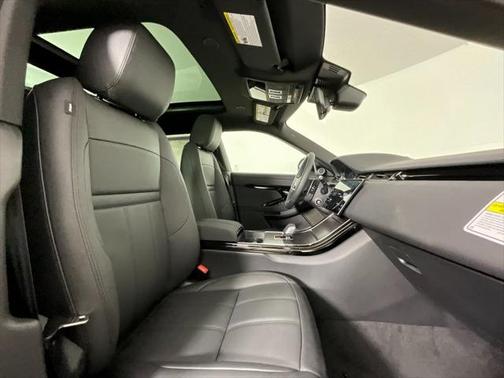 2026 Land Rover Range Rover Evoque Dynamic SE