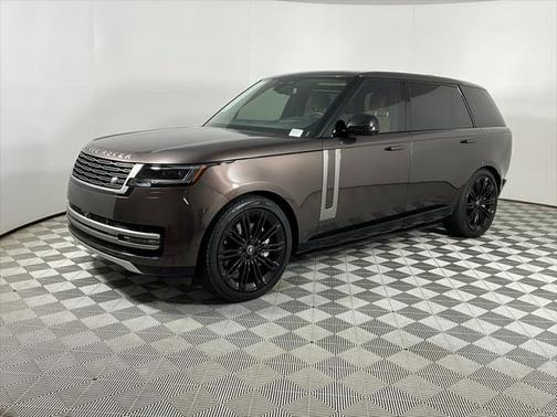 2024 Land Rover Range Rover P530 SE